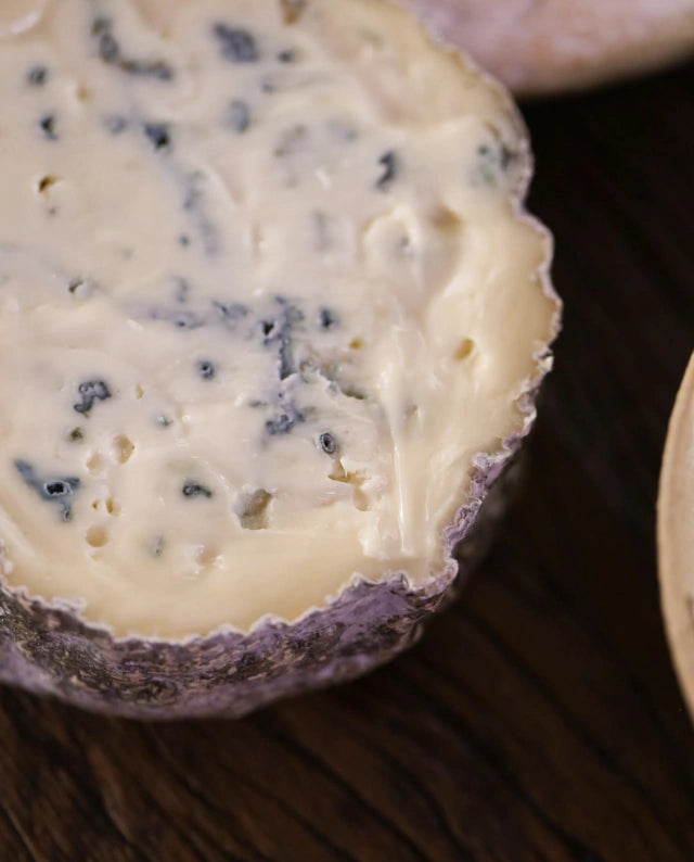 Queijo Gorgonzola Duplo Creme - Meia Peça (300g) - Fusqueijão
